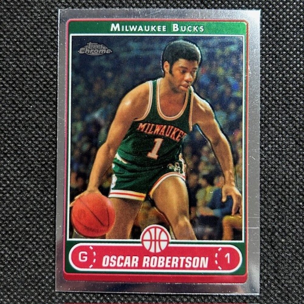 2006-07 Topps Chrome #156 Oscar Robertson Milwaukee Bucks Basketball Card